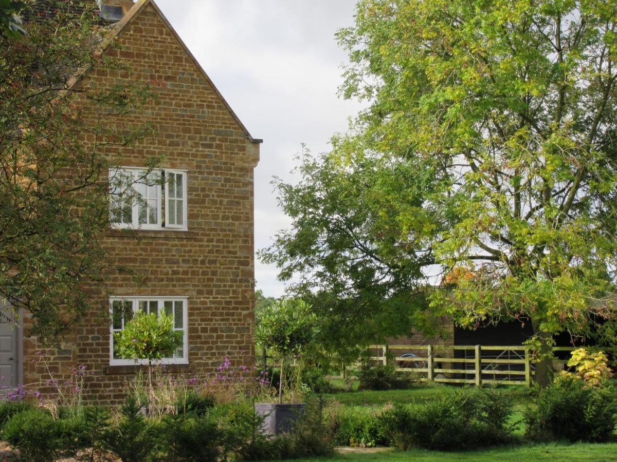 Moreton Pinkney Weston Hill Farm Bed & Breakfast エクステリア 写真